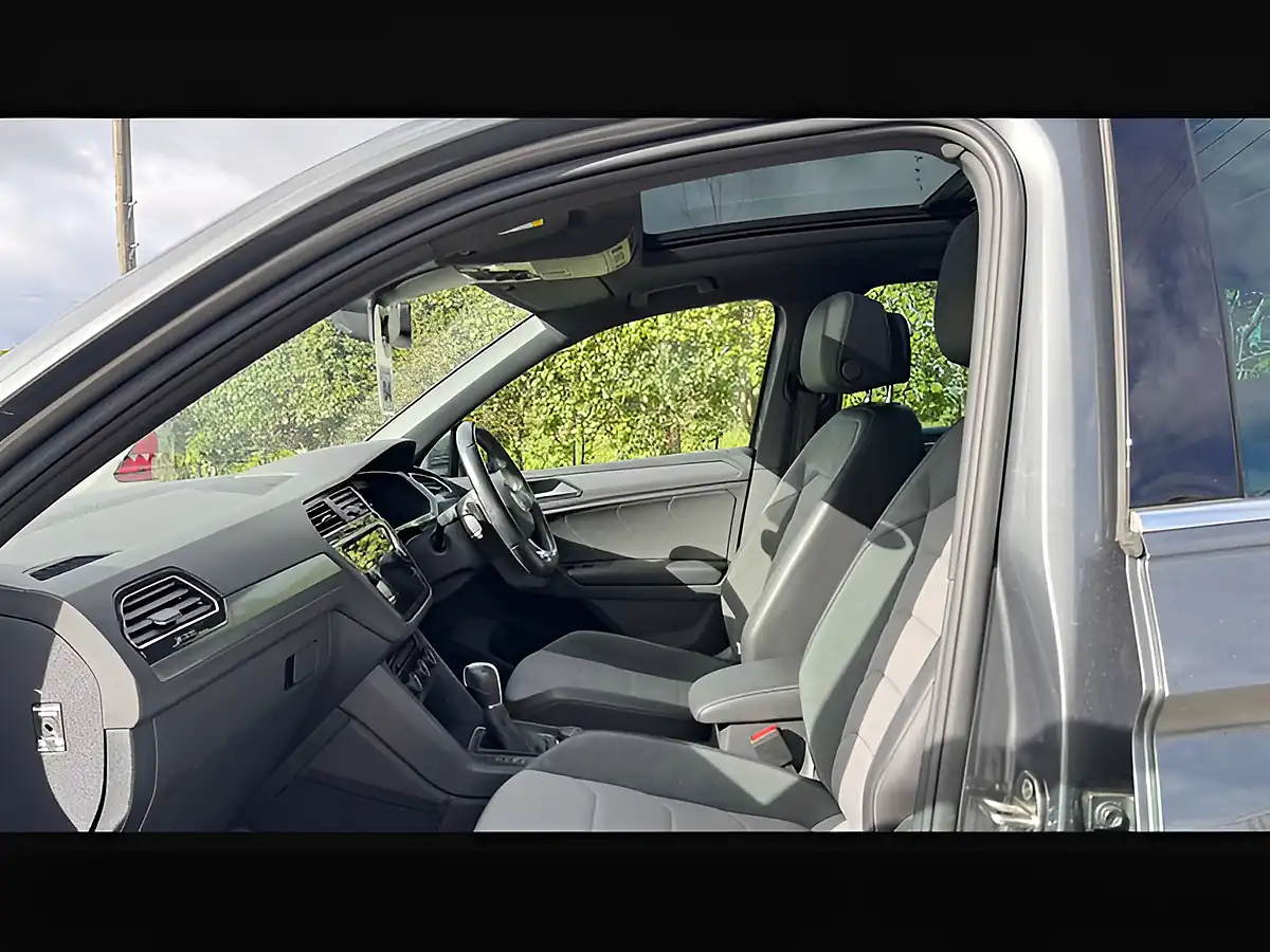 Used 2019 Volkswagen Tiguan R-Line Grey - Interior and Exterior details 19