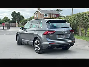 Used 2019 Volkswagen Tiguan R-Line Grey - Interior and Exterior details 9