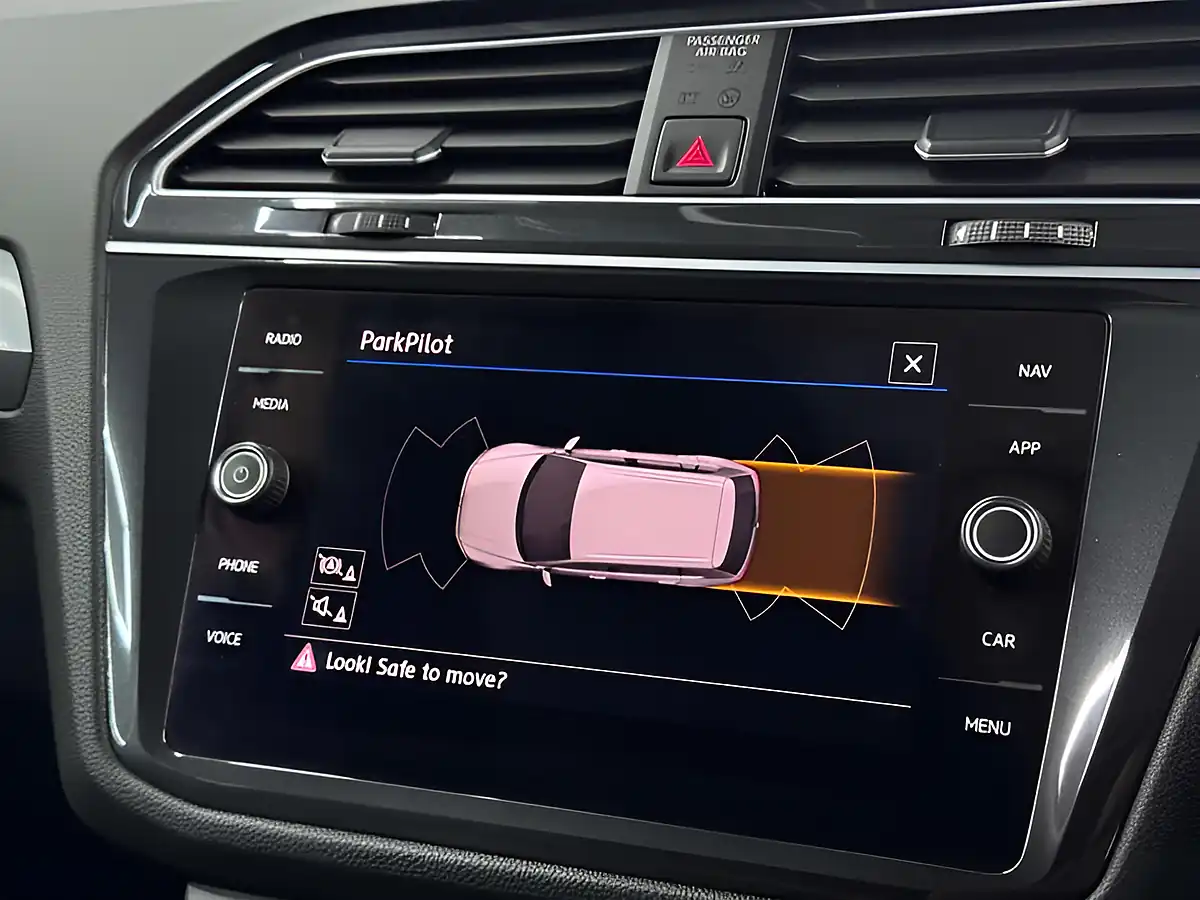 Used 2019 Volkswagen Tiguan R-Line Grey - Interior and Exterior details 12