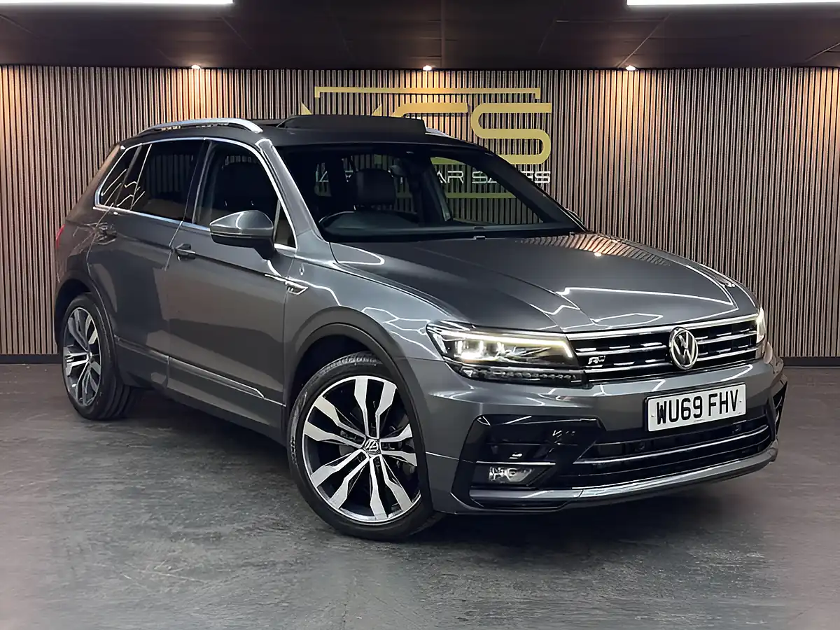 Used 2019 Volkswagen Tiguan R-Line Grey - Interior and Exterior details 3