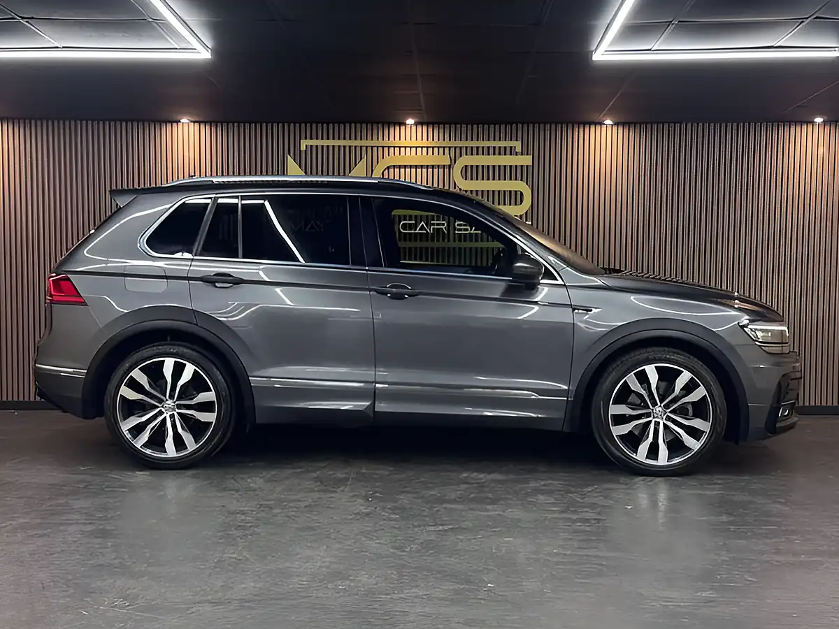 Used 2019 Volkswagen Tiguan R-Line Grey - Interior and Exterior details 4
