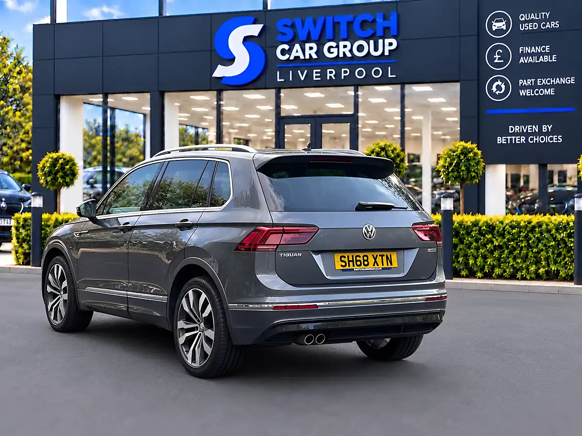 Used 2019 Volkswagen Tiguan R-Line Indium Grey - Interior and Exterior details 10