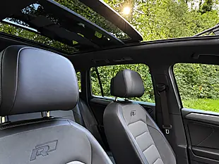 Used 2019 Volkswagen Tiguan R-Line Indium Grey - Interior and Exterior details 16