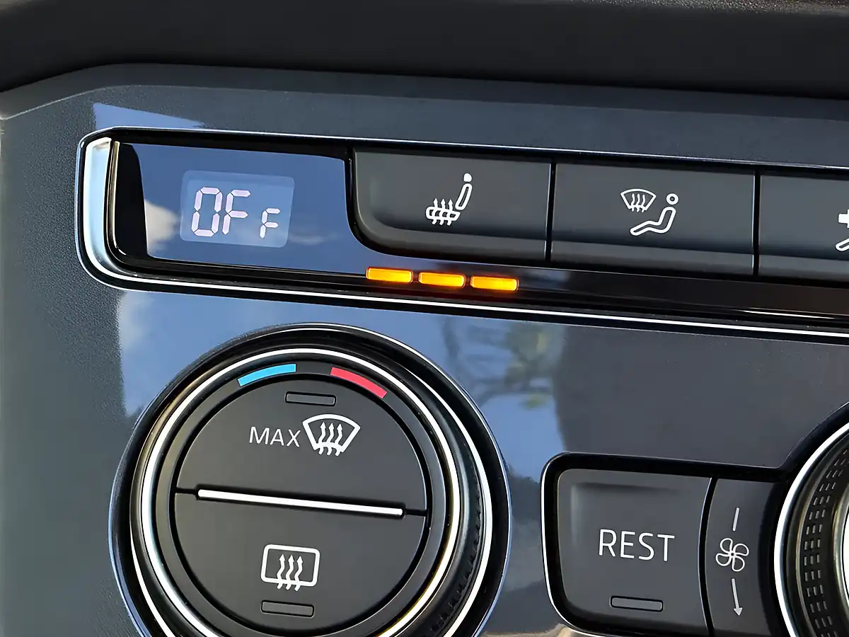 Used 2019 Volkswagen Tiguan R-Line Indium Grey - Interior and Exterior details 17