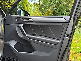 Used 2019 Volkswagen Tiguan R-Line Indium Grey - Interior and Exterior details 18