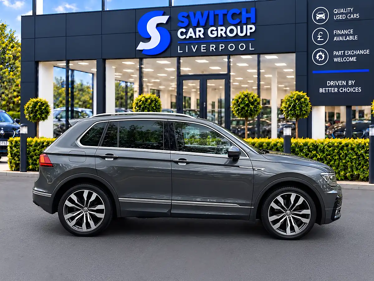 Used 2019 Volkswagen Tiguan R-Line Indium Grey - Interior and Exterior details 4