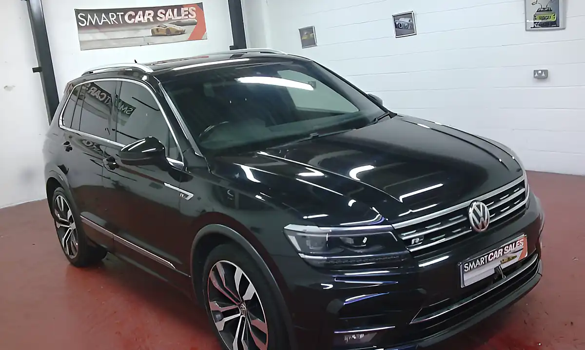 Used 2019 Volkswagen Tiguan R Line Metallic Black - Interior and Exterior details 2