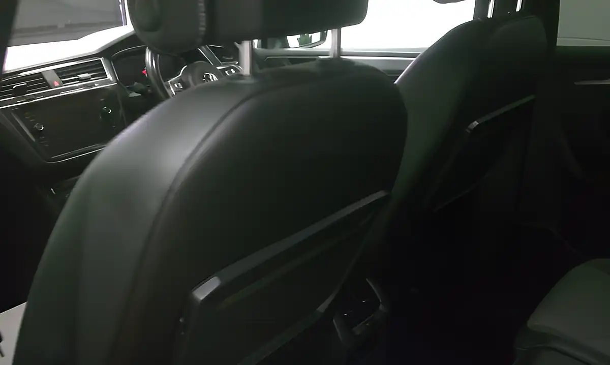 Used 2019 Volkswagen Tiguan R Line Metallic Black - Interior and Exterior details 15