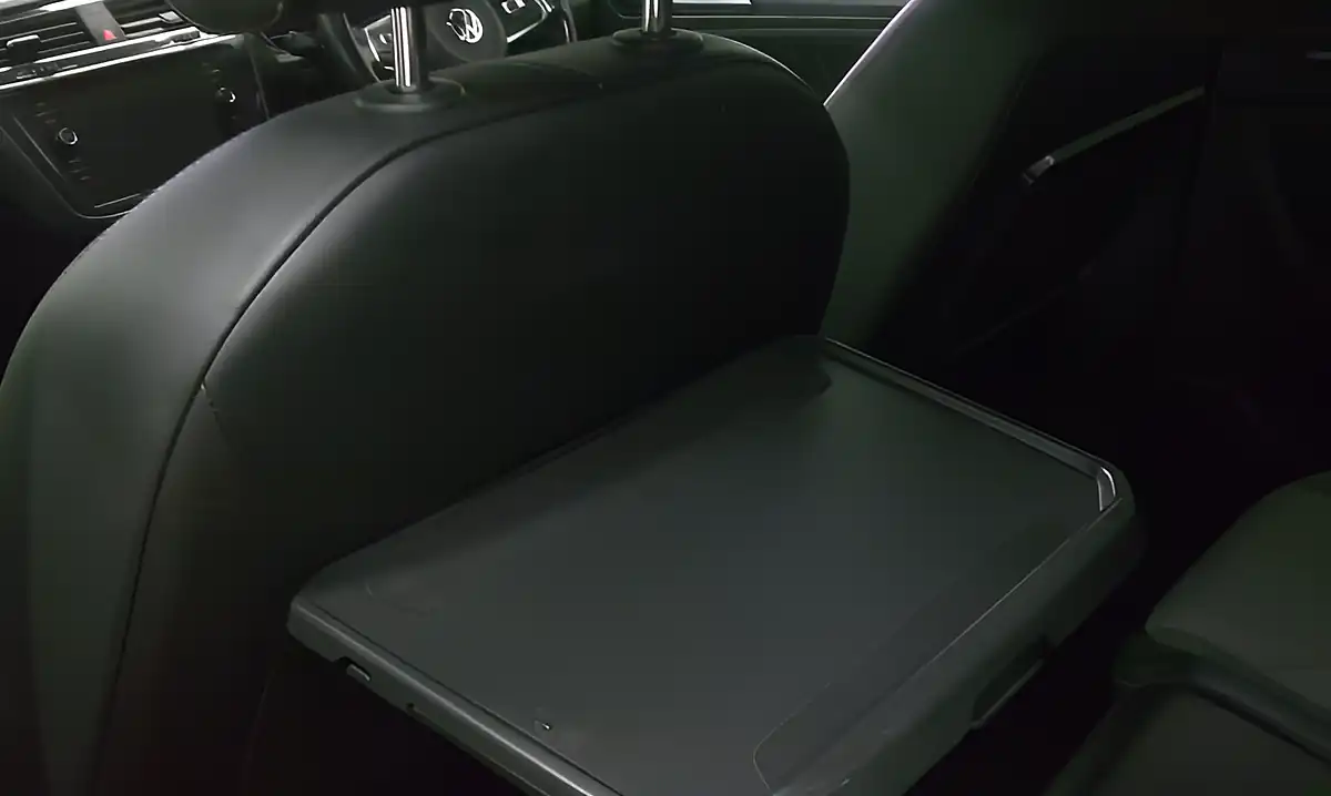Used 2019 Volkswagen Tiguan R Line Metallic Black - Interior and Exterior details 16