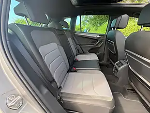 Used 2019 Volkswagen Tiguan R-Line Silver - Interior and Exterior details 14