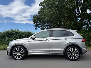 Used 2019 Volkswagen Tiguan R-Line Silver - Interior and Exterior details 5