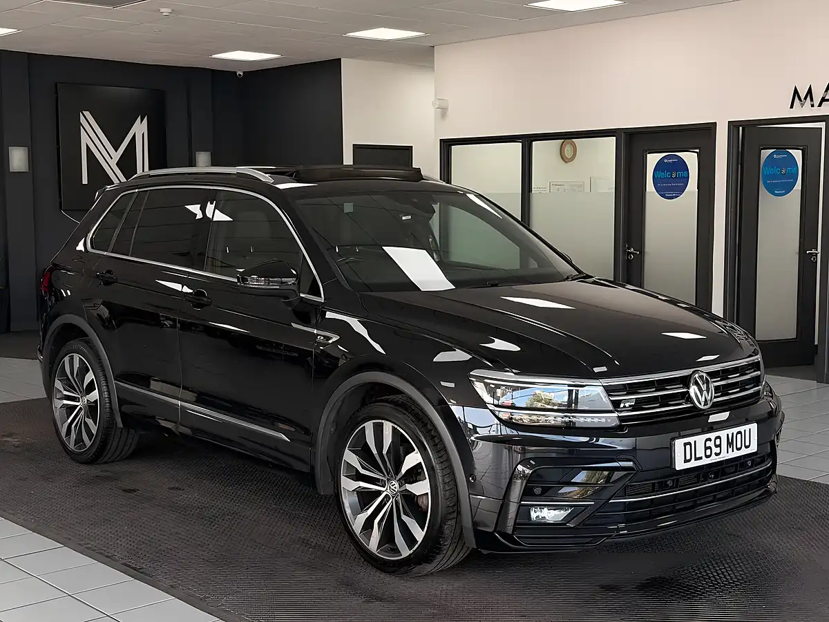 Used 2019 Volkswagen Tiguan R-Line Tech Black - Interior and Exterior details 2