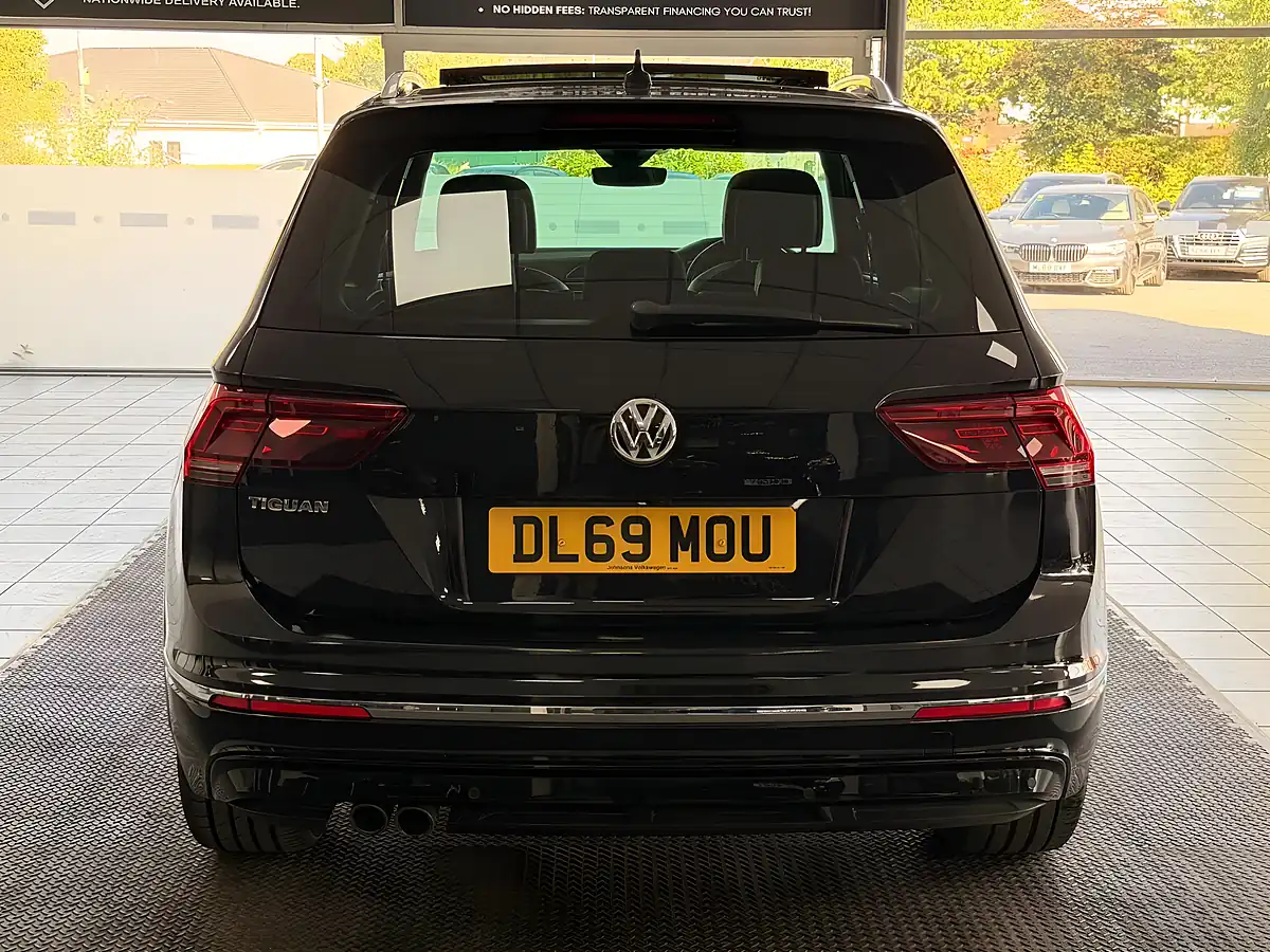 Used 2019 Volkswagen Tiguan R-Line Tech Black - Interior and Exterior details 8