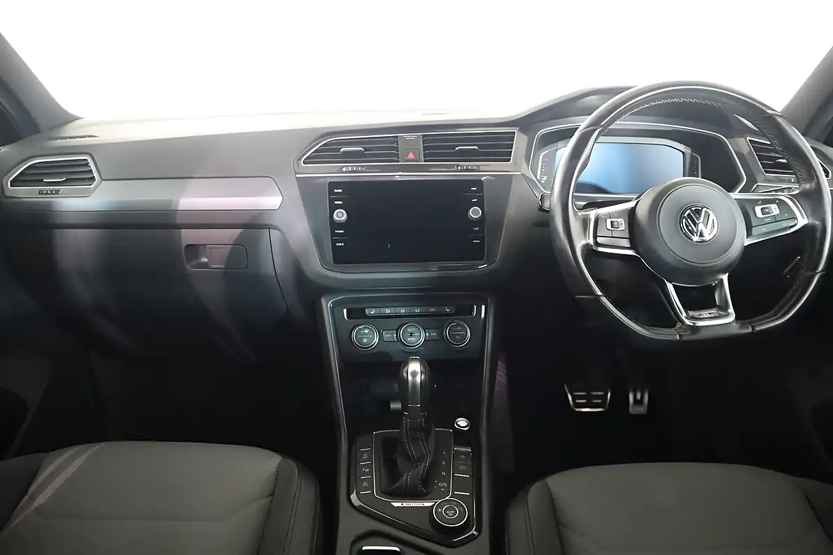 Used 2019 Volkswagen Tiguan R-Line Tech Black - Interior and Exterior details 12