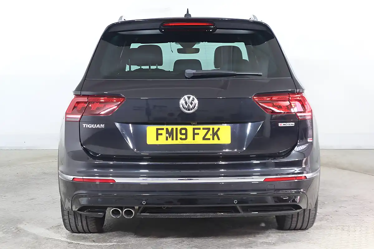 Used 2019 Volkswagen Tiguan R-Line Tech Black - Interior and Exterior details 5