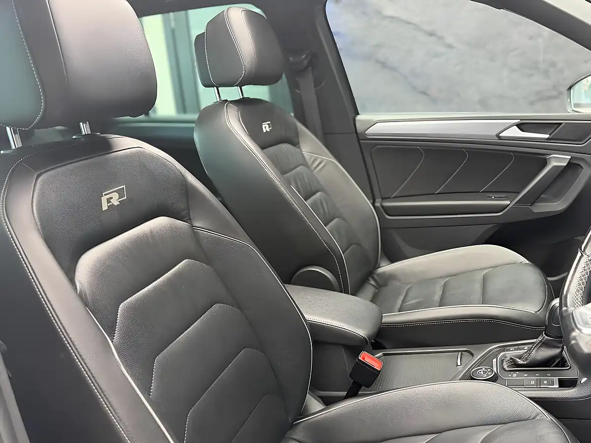 Used 2019 Volkswagen Tiguan R-Line Tech Grey - Interior and Exterior details 12