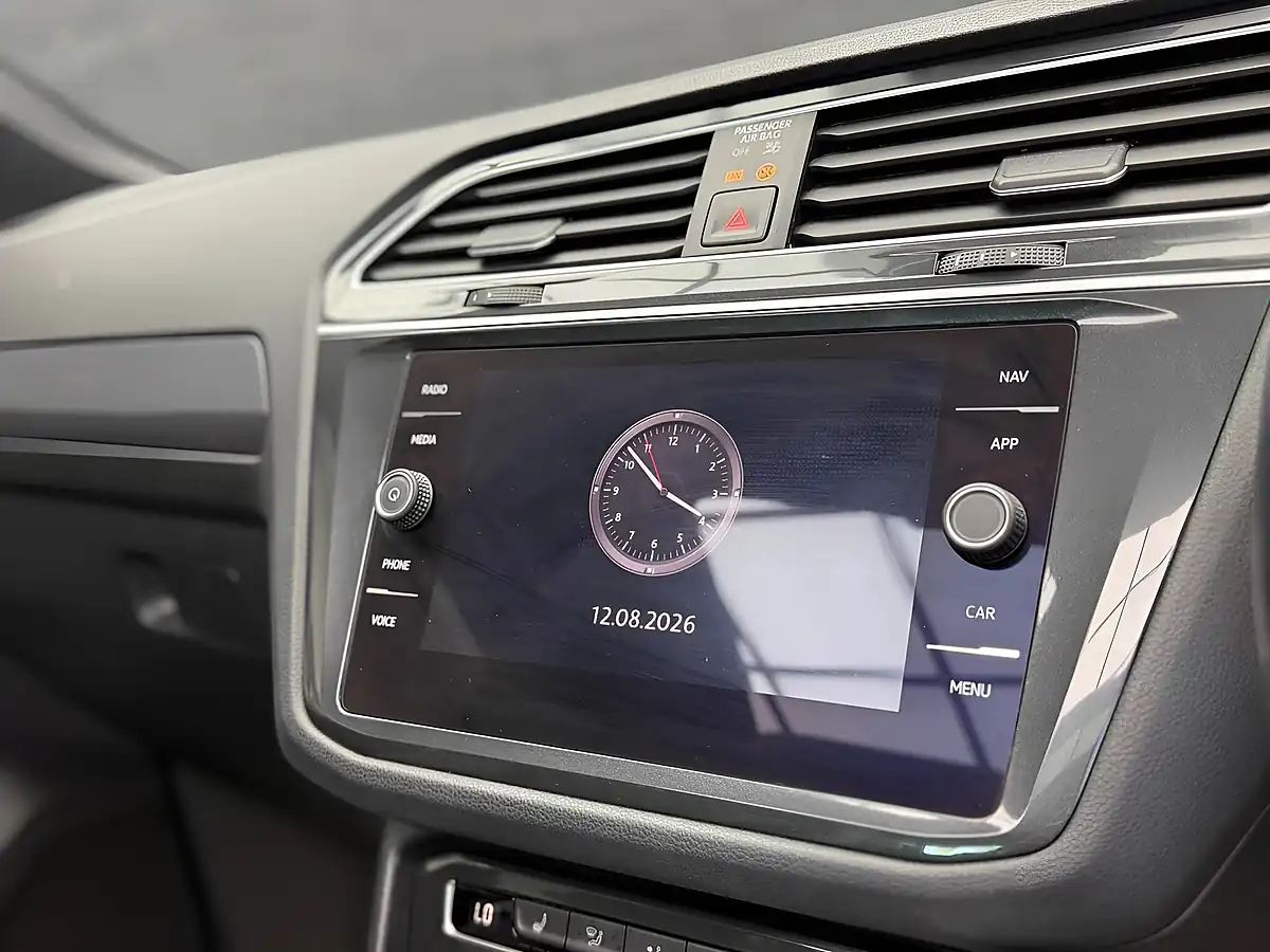 Used 2019 Volkswagen Tiguan R-Line Tech Grey - Interior and Exterior details 14