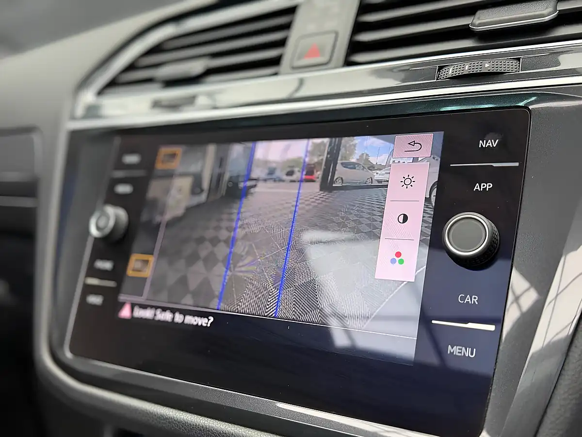 Used 2019 Volkswagen Tiguan R-Line Tech Grey - Interior and Exterior details 16
