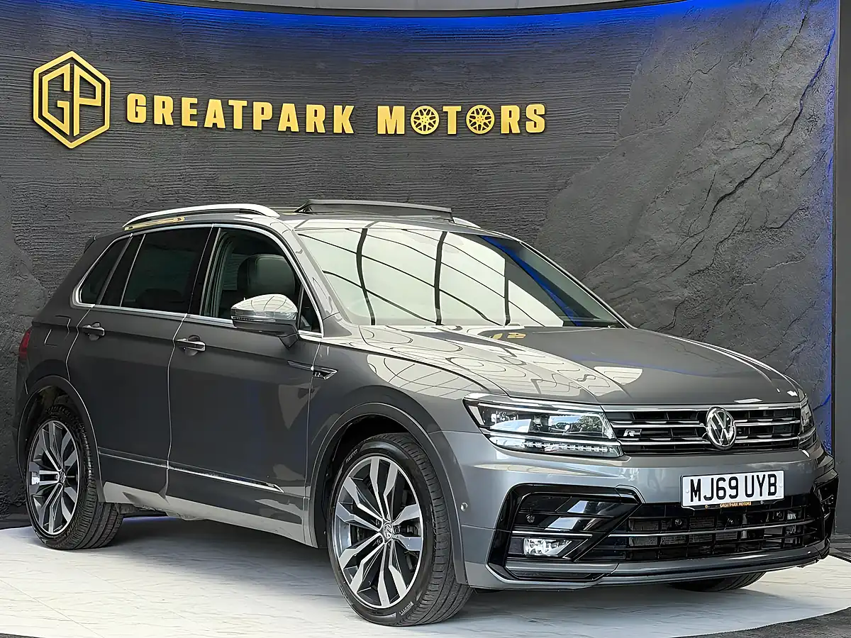 Used 2019 Volkswagen Tiguan R-Line Tech Grey - Interior and Exterior details 3