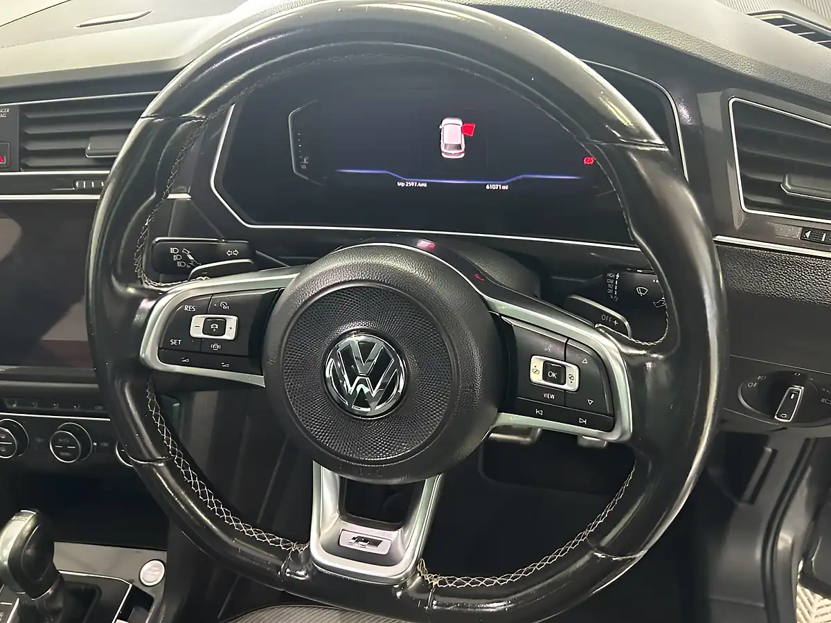 Used 2019 Volkswagen Tiguan R-Line Tech Grey - Interior and Exterior details 11