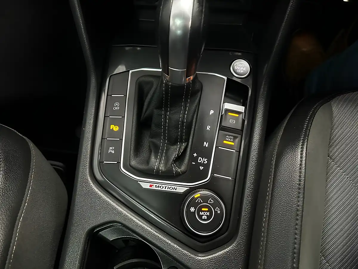 Used 2019 Volkswagen Tiguan R-Line Tech Grey - Interior and Exterior details 13