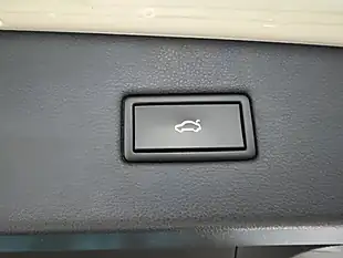 Used 2019 Volkswagen Tiguan R-Line Tech - Interior and Exterior details 13