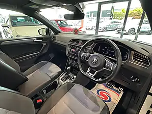 Used 2019 Volkswagen Tiguan R-Line Tech - Interior and Exterior details 18