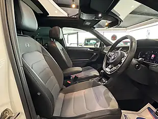 Used 2019 Volkswagen Tiguan R-Line Tech - Interior and Exterior details 19