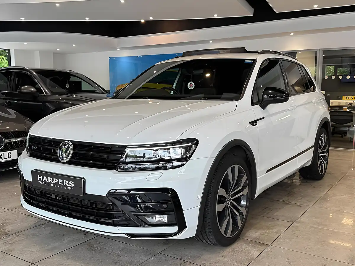 Used 2019 Volkswagen Tiguan R-Line Tech - Interior and Exterior details 3