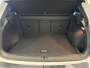 Used 2019 Volkswagen Tiguan R-Line Tech - Interior and Exterior details 8