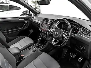 Used 2019 Volkswagen Tiguan R-Line Tech Pure White - Interior and Exterior details 16