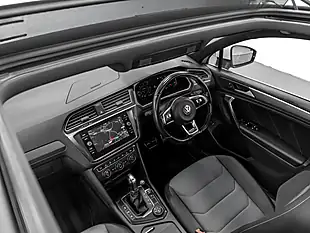 Used 2019 Volkswagen Tiguan R-Line Tech Pure White - Interior and Exterior details 18