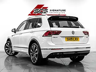 Used 2019 Volkswagen Tiguan R-Line Tech Pure White - Interior and Exterior details 3