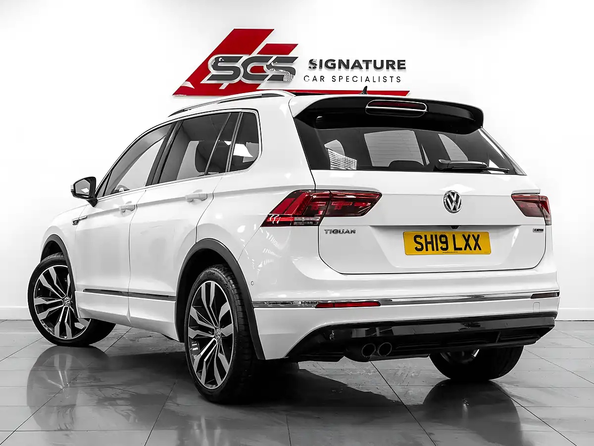 Used 2019 Volkswagen Tiguan R-Line Tech Pure White - Interior and Exterior details 3