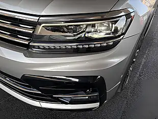 Used 2019 Volkswagen Tiguan R-Line Tech Silver - Interior and Exterior details 8