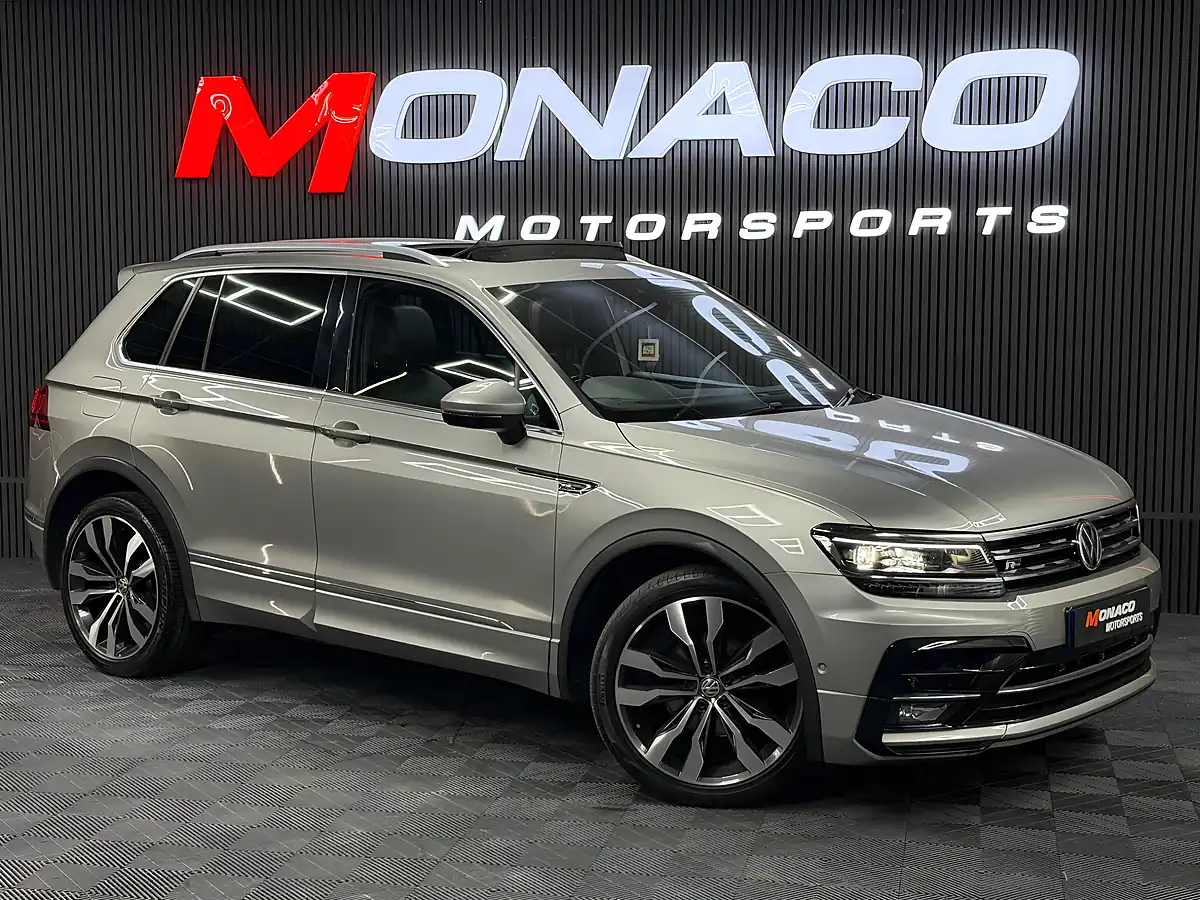 Used 2019 Volkswagen Tiguan R-Line Tech Silver - Front View