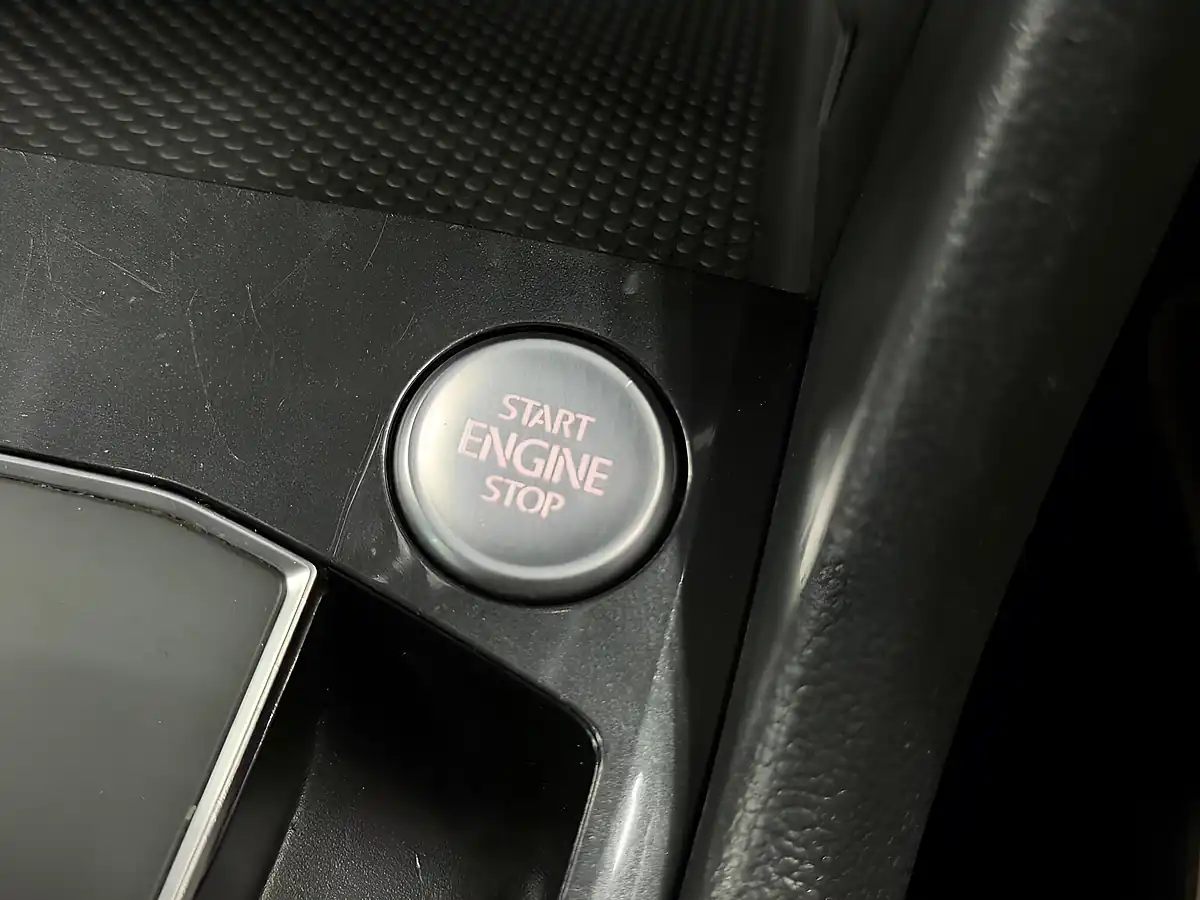 Used 2019 Volkswagen Tiguan R-Line Tech Silver - Interior and Exterior details 14