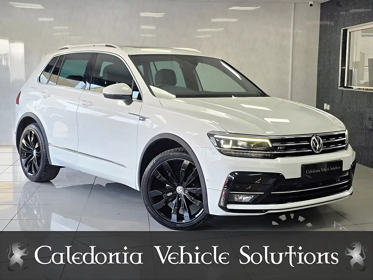 Used 2019 Volkswagen Tiguan R-Line Tech White - Front View