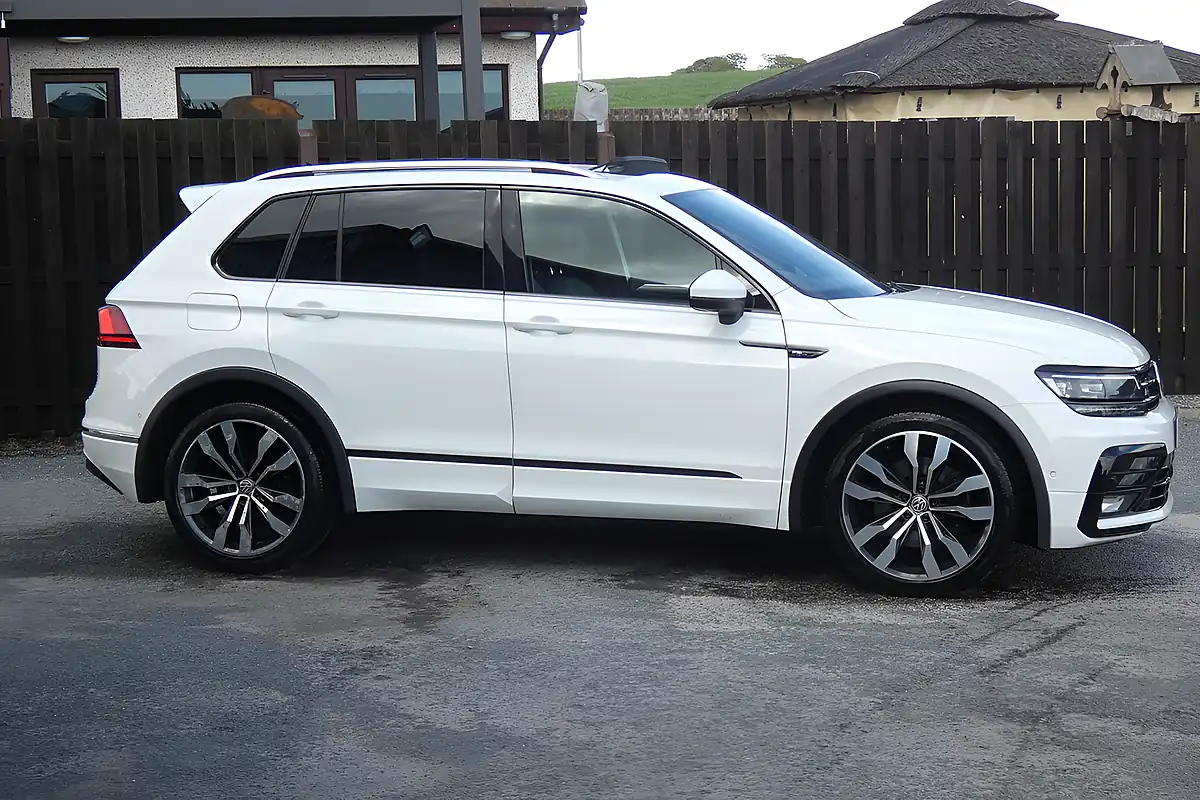Used 2019 Volkswagen Tiguan R-Line Tech White - Interior and Exterior details 2