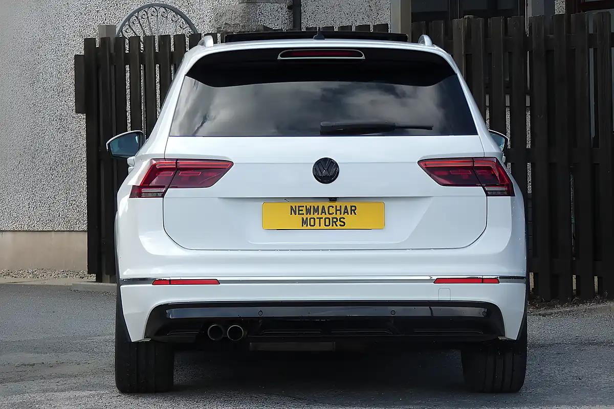 Used 2019 Volkswagen Tiguan R-Line Tech White - Interior and Exterior details 3