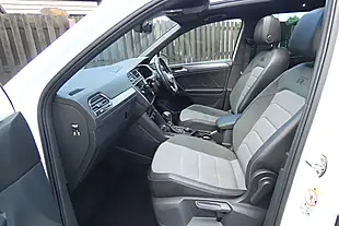 Used 2019 Volkswagen Tiguan R-Line Tech White - Interior and Exterior details 9