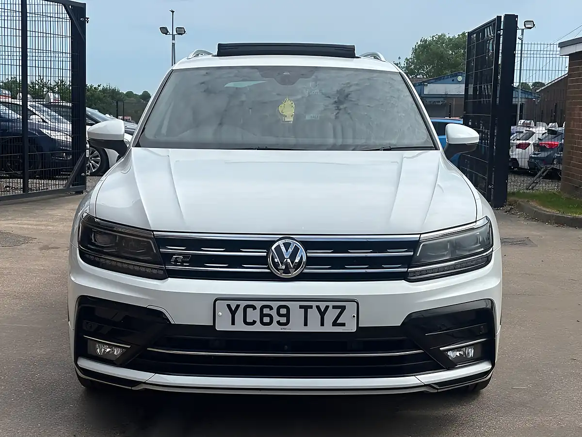Used 2019 Volkswagen Tiguan R-Line Tech White - Interior and Exterior details 2