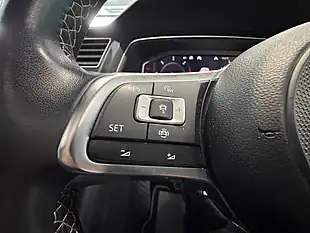 Used 2019 Volkswagen Tiguan R-Line Tech White - Interior and Exterior details 17