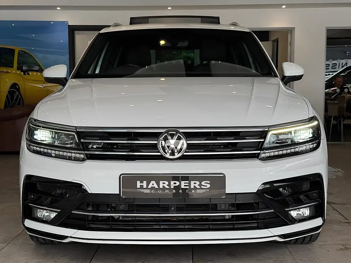 Used 2019 Volkswagen Tiguan R-Line Tech White - Interior and Exterior details 2