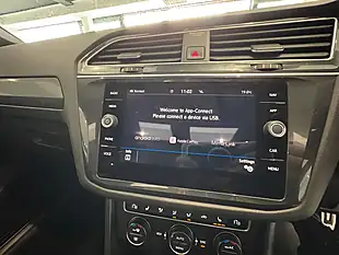 Used 2019 Volkswagen Tiguan R-Line Tech White - Interior and Exterior details 20