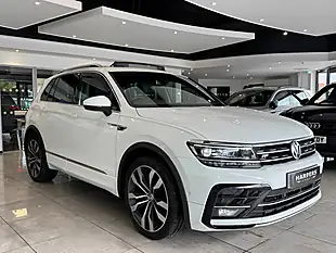 Used 2019 Volkswagen Tiguan R-Line Tech White - Interior and Exterior details 5