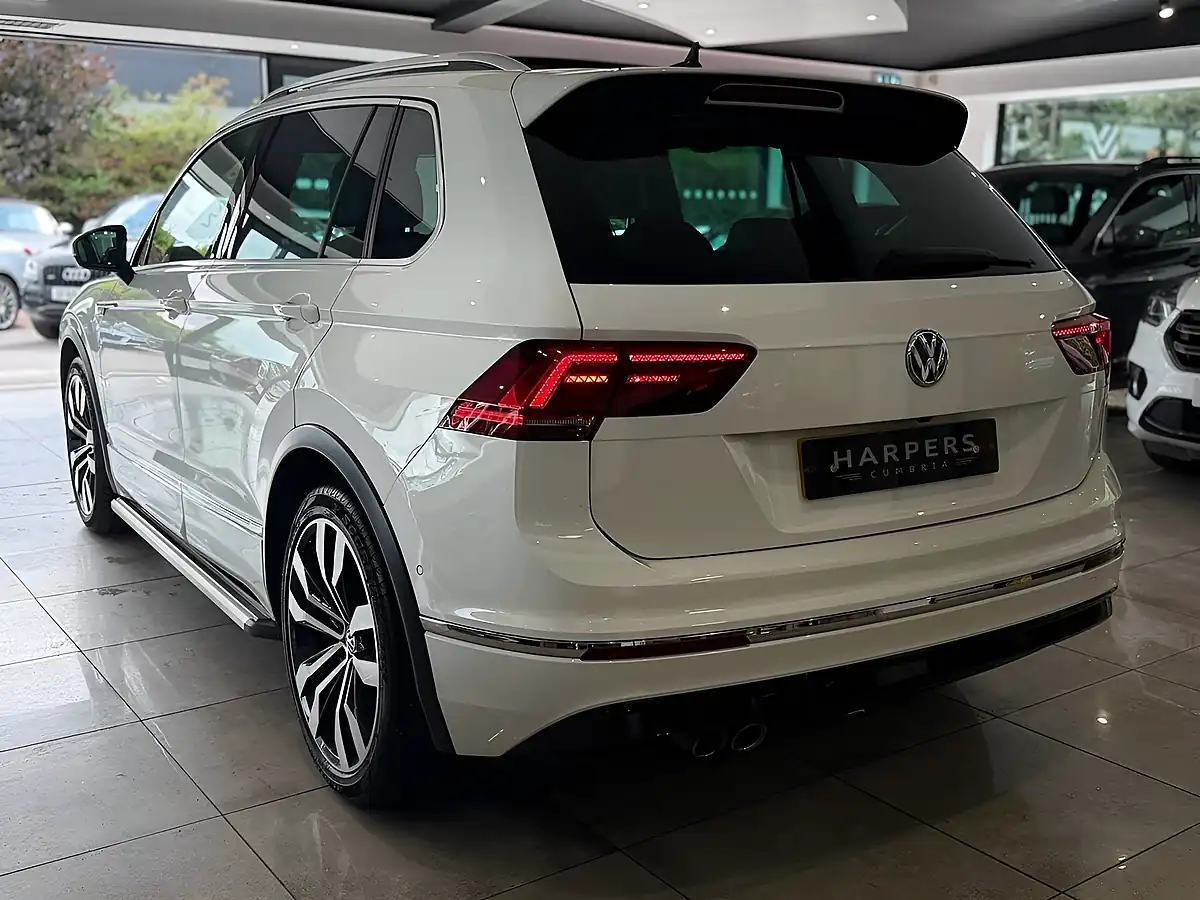 Used 2019 Volkswagen Tiguan R-Line Tech White - Interior and Exterior details 6