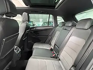 Used 2019 Volkswagen Tiguan R-Line Tech White - Interior and Exterior details 15