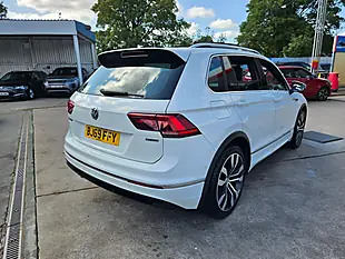 Used 2019 Volkswagen Tiguan R-Line Tech White - Interior and Exterior details 17