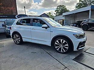 Used 2019 Volkswagen Tiguan R-Line Tech White - Interior and Exterior details 19